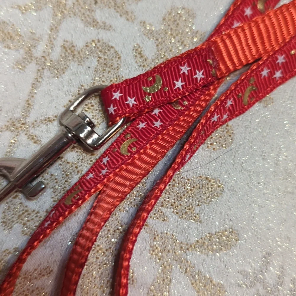 Red moons and stars reflective kitten cat leash harness collar